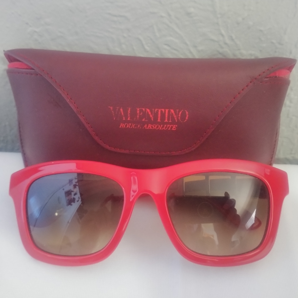 Valentino Garavani Rockstud Sunglasses